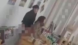 校园情侣吃瓜视频,甜蜜瞬间，甜蜜回忆