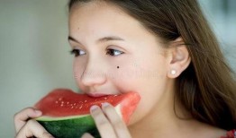 什么叫女人吃瓜,女人吃瓜背后的心理奥秘