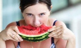 什么叫女人吃瓜,女人吃瓜背后的心理奥秘