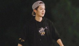 吃瓜姐top,揭秘娱乐圈幕后故事，带你领略明星真实生活