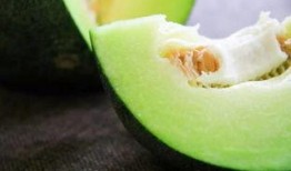 星见雅吃蜜瓜,甜蜜邂逅，尽享夏日清新