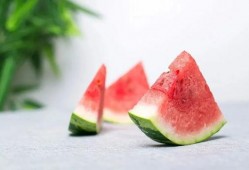 梦到吃不甜的瓜,揭秘不吃甜瓜的梦境寓意