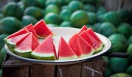 吃瓜慢,揭秘娱乐圈幕后故事，带你领略明星真实生活